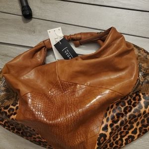 From le Miel N.W.T.Faux leatber hobo style trendy